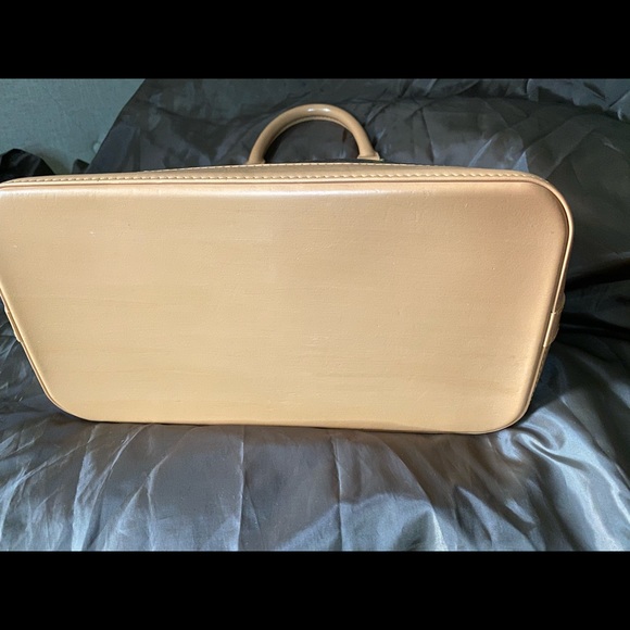 SOLD- Authentic Vintage Louis Vuitton Alma - Picture 3 of 8